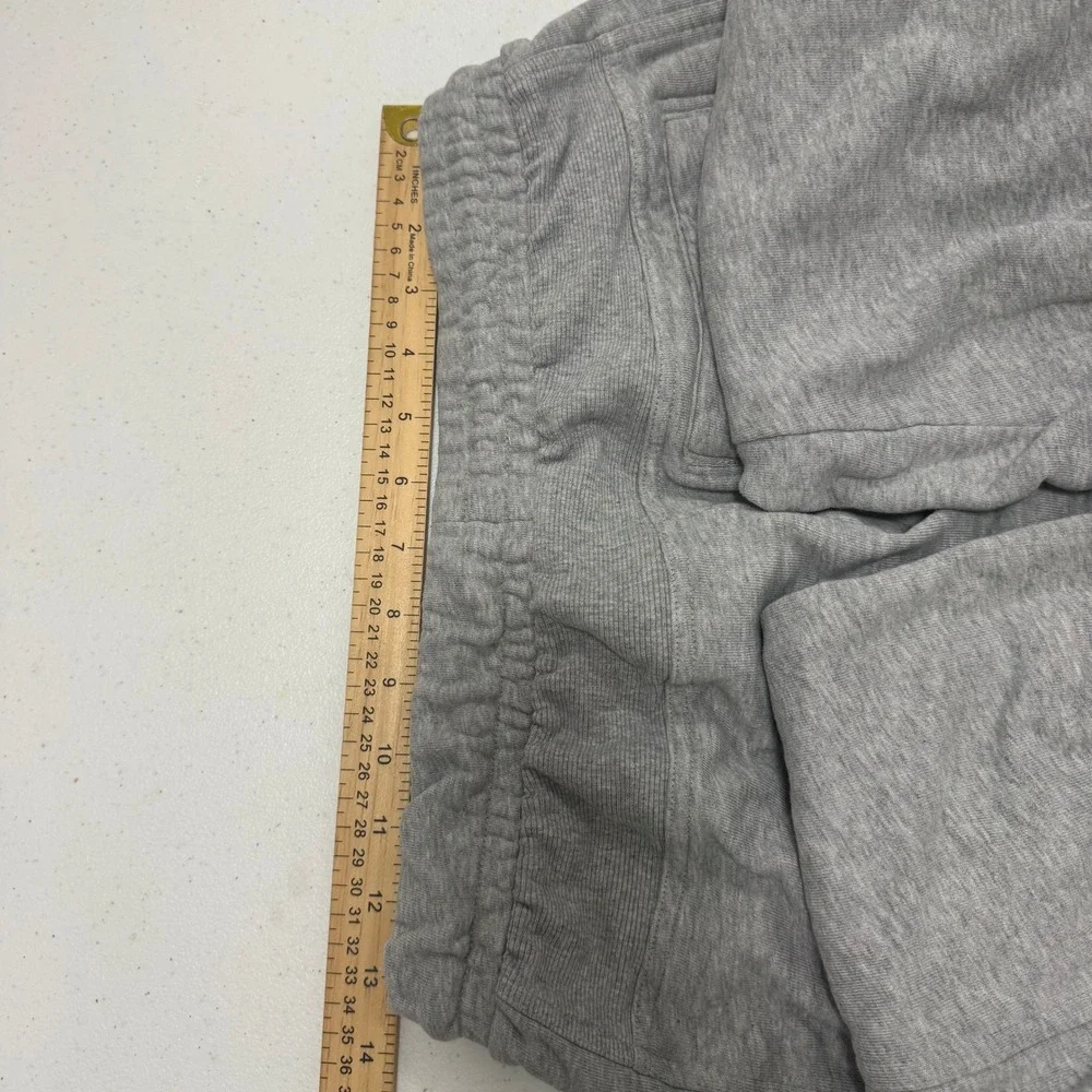 Gymshark Mens Small Gray Joggers Sweatpants Drawstring‎ Elastic Cuff Activewear